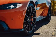 Aston Martin Vantage 4||495