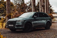 Audi Q7 1||1305