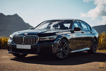 BMW 745e 7-Series
