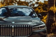 BMW 7 Series 2||700