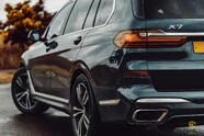 BMW X7 5||325