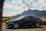Jaguar XF 2||520