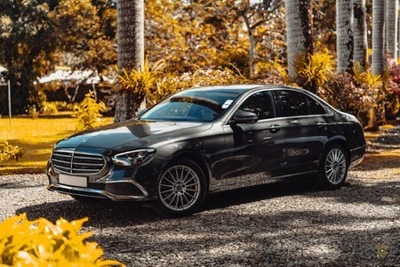 Mercedes-Benz E180 E-class