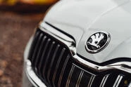 Skoda Superb 5||882