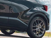 Toyota C-HR 3||1728
