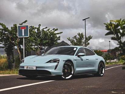 Porsche Taycan 4s 2021