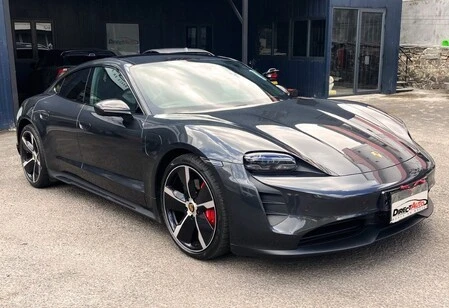 Porsche Taycan 4s