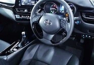 Toyota C-HR 4||2555