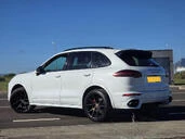 Porsche Cayenne 2||3680