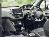 Peugeot 2008 5||4932