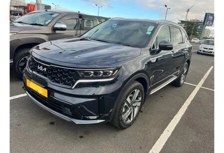 Kia Sorento Hybrid-Petrol 7-Seater SUV