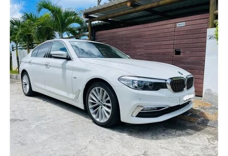 BMW Series 5 Luxury Line