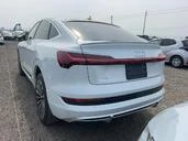 Audi Q6 e-tron 2||7200
