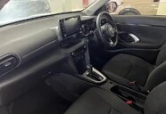 Toyota Yaris Cross 5||7368