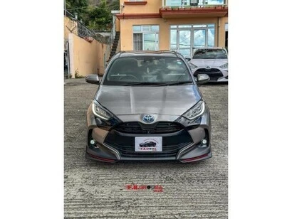Toyota Yaris 2021 (low mileage)