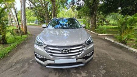 𝐇𝐲𝐮𝐧𝐝𝐚𝐢 𝐒𝐚𝐧𝐭𝐚 𝐅𝐞 𝟐𝟎𝟏𝟕