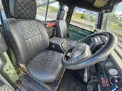 Land Rover Defender 5||8704