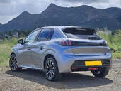 Peugeot 208 3||8753