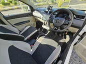 Renault Triber 4||8670