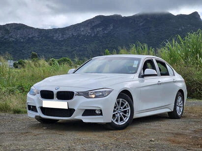 BMW 320i