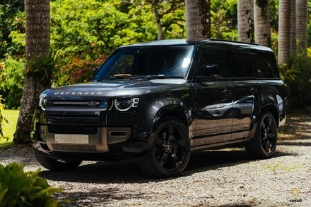 Land Rover 130 Defender