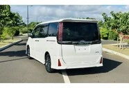 Toyota Noah 2||9725