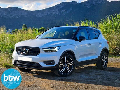 VOLVO XC40 T5