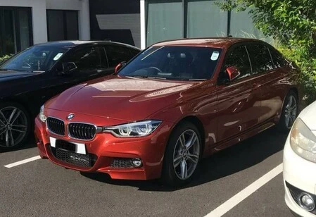 BMW 318i F30