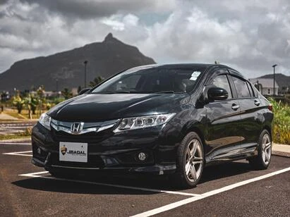 Honda Grace EX 2017