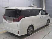 Toyota Alphard 1||12203