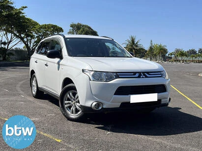 FOR SALE: #MITSUBISHI #OUTLANDER (7-seater) - 2.0 - 2014