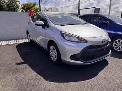Toyota Aqua Hybrid-X