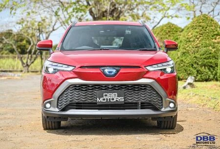 Toyota Corolla Cross 1||16335