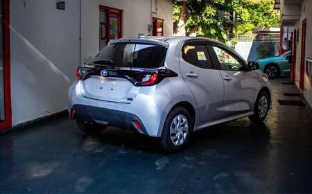 TOYOTA YARIS HYBRID X