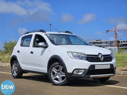 FOR SALE: #RENAULT #SANDERO STEPWAY  - .9 - 2018