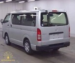 Toyota HiAce 3||17566