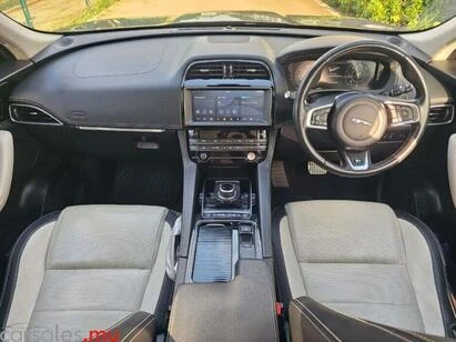 Jaguar F-Pace 1||19353