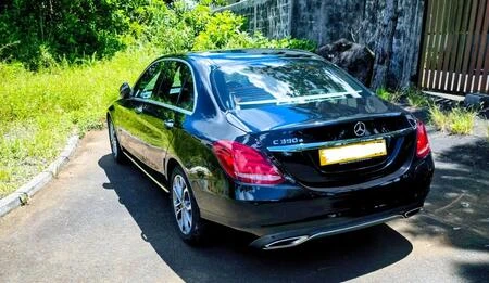 Mercedes-Benz C-Class 1||23898