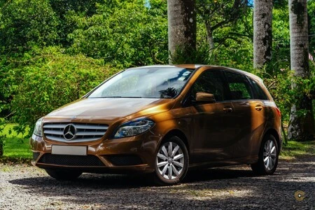 Mercedes-Benz B200
