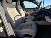 Porsche Taycan 3||23073