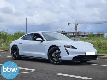 Porsche Taycan 1||24216