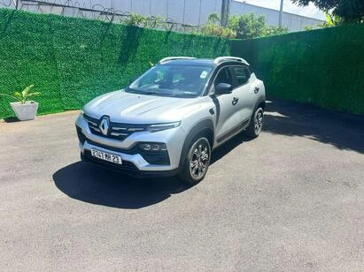 Renault Kiger 1||25681