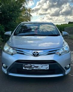 Toyota Yaris 1||25698