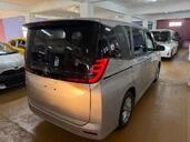 Toyota Noah 4||25983