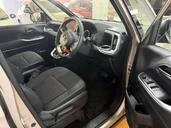 Toyota Noah 5||25982