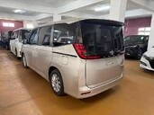 Toyota Noah 3||25987