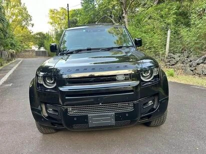 Land Rover Defender 1||27906