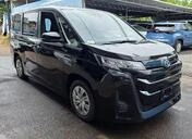 Toyota Noah 3||27621