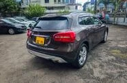 Mercedes-Benz GLA 3||30827