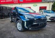 Toyota Yaris Cross 1||32040